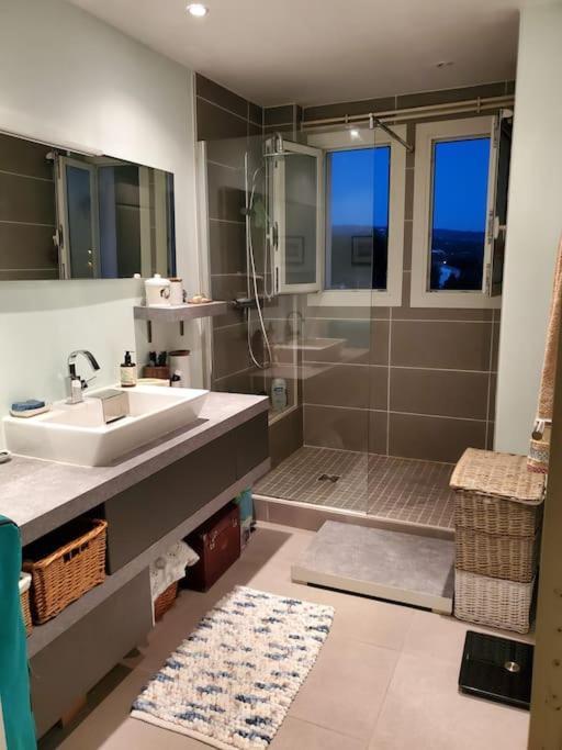 Lou Beach Home 75 M2 A 300 M De La Plage Avec Vue Mer La Ciotat Kültér fotó